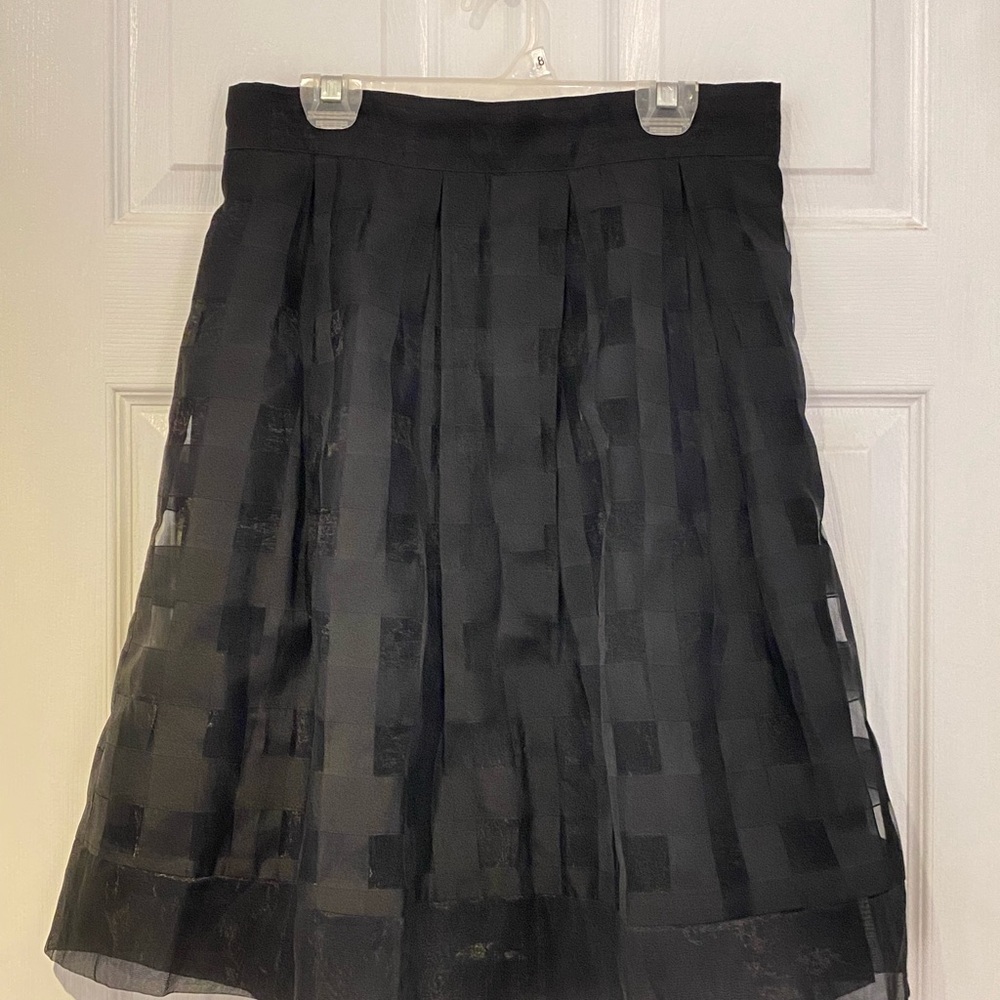 SUZY SHIER- black, square patterned
